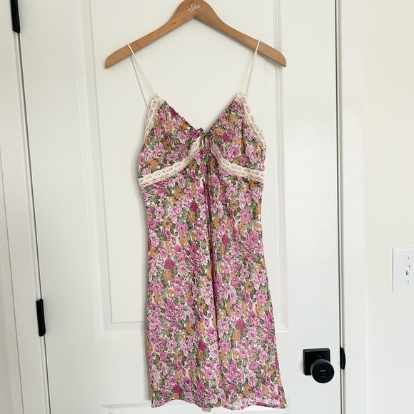 Princess Polly Emilee Pink Floral Mini Dress Size 8 - Picture 4 of 6